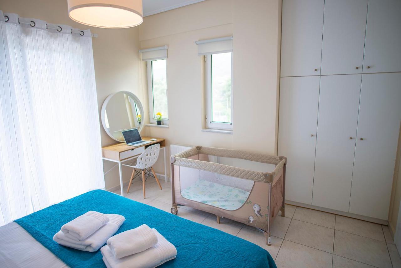 Helios: Charming Beach Home Next To Crystal Waters Néa Mákri 外观 照片