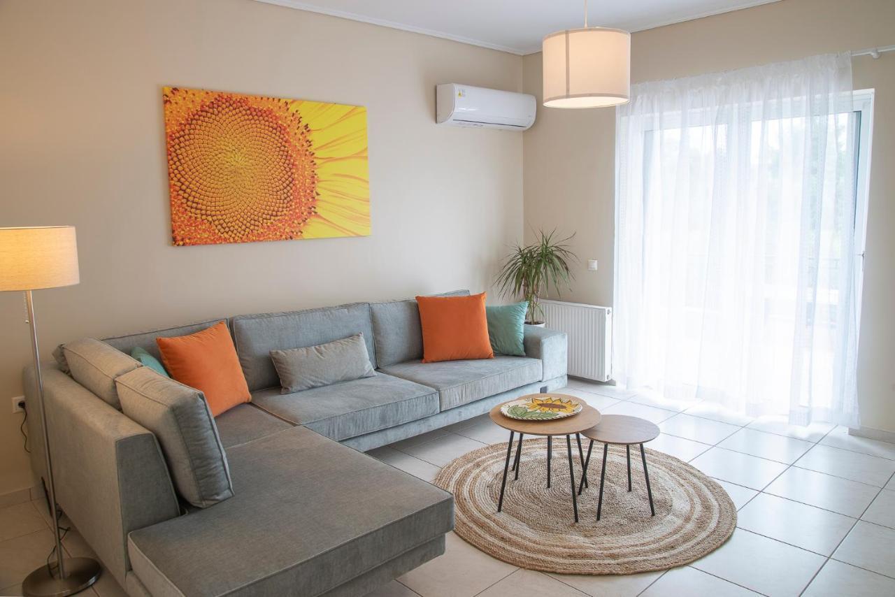 Helios: Charming Beach Home Next To Crystal Waters Néa Mákri 外观 照片